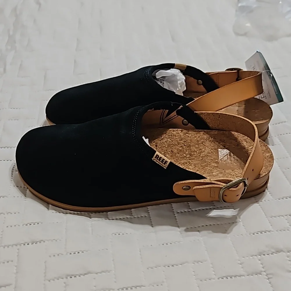 Women's Black Slingback Cork-Insole Clogs - Picture 2 of 7